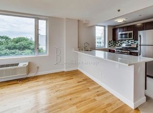 2625 28th St APT 1B, Astoria, NY 11102