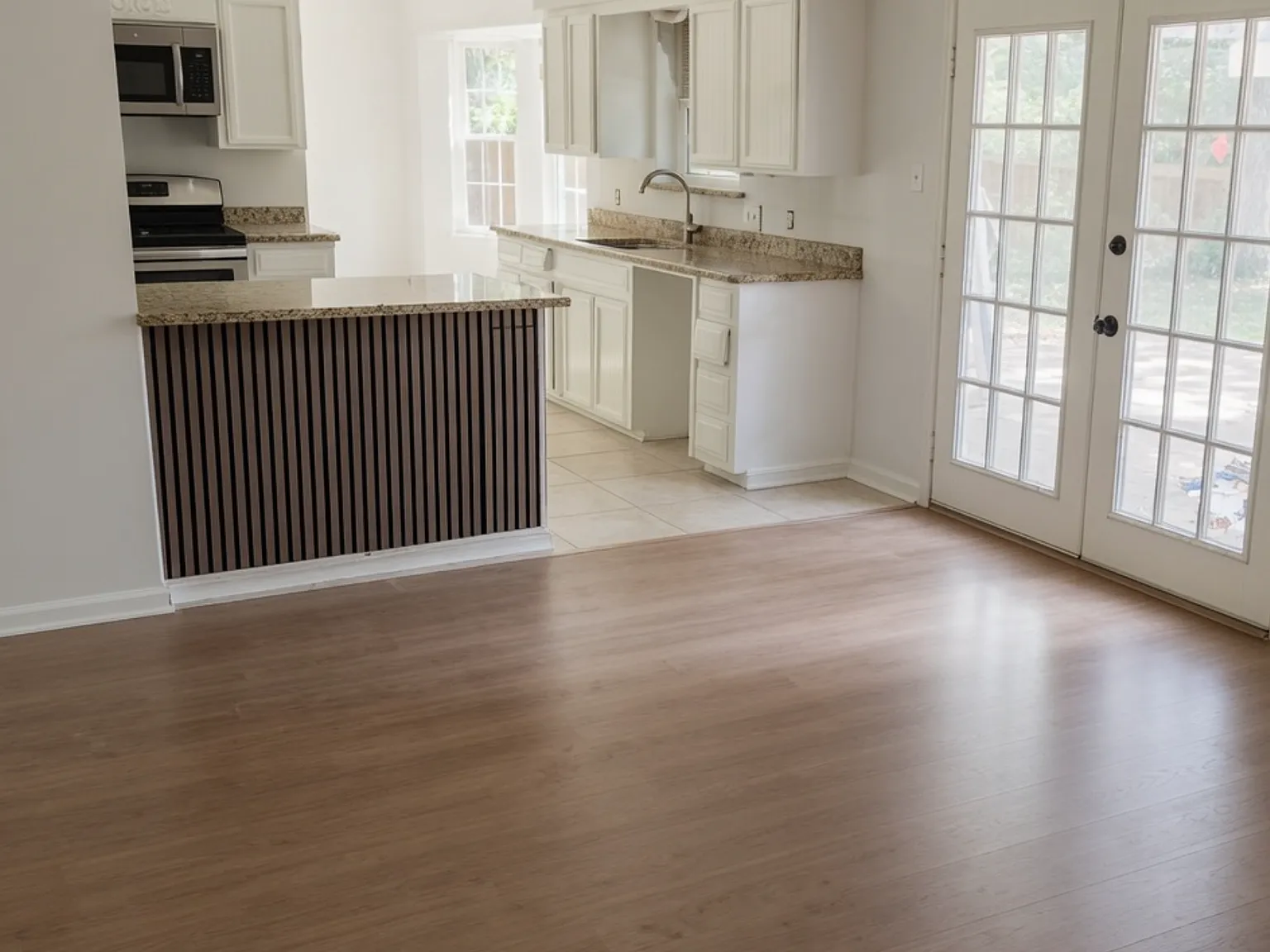 3 bed, 2000 sqft, $3,000 — Photo 3