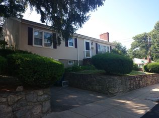 102 Searle Rd, West Roxbury, MA 02132