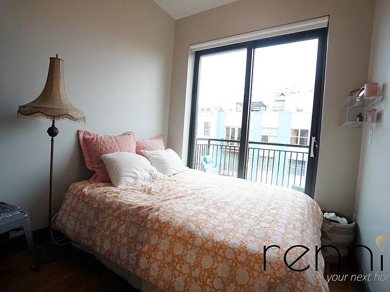396 S 5th St #4F — Photo 5