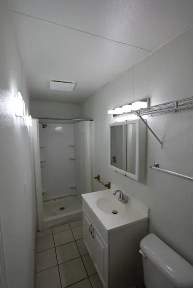 215 N College Ave — Photo 21