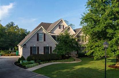 2nd image of 411 Torrington Ct