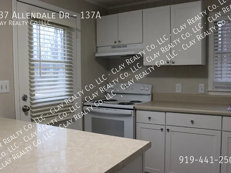137 Allendale Dr #137A — Photo 2