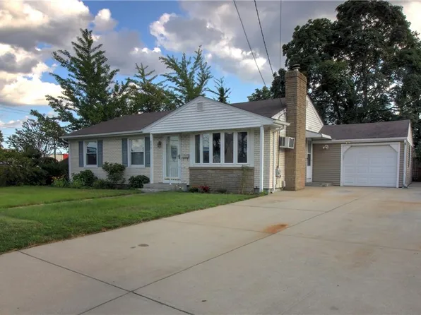 899 Roger Williams Ave, Rumford, RI 02916