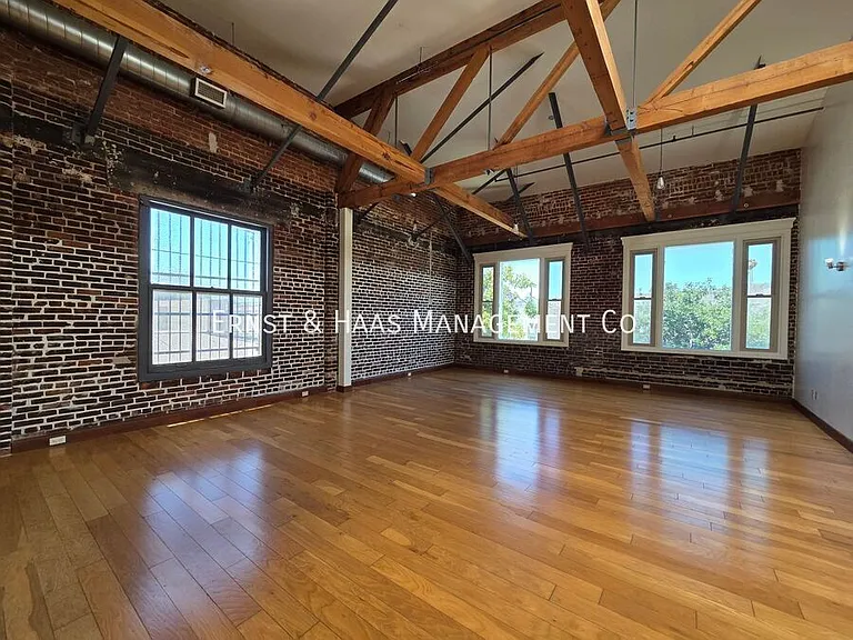 800 S Pacific Ave #207 — Photo 4