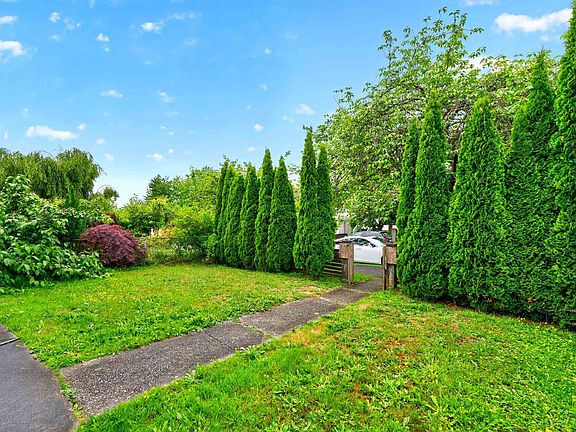 3rd image of 2532 E 24th Ave