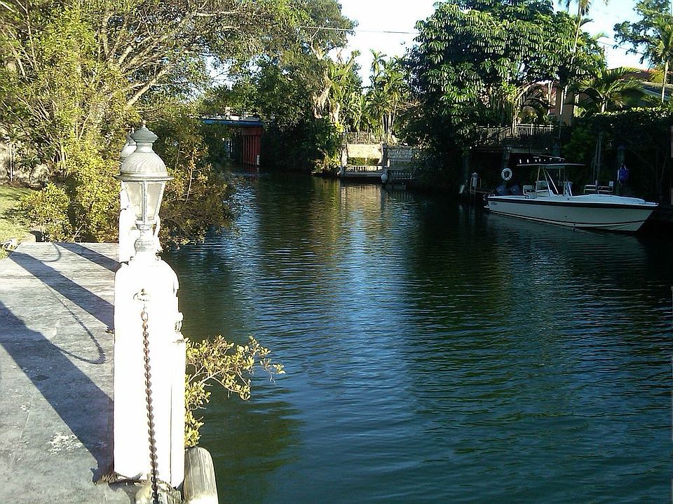 1st image of 1112 Alfonso Ave