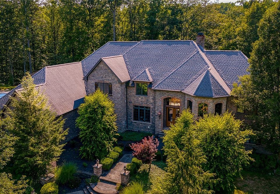 1st image of 158 Highland Mist Cir