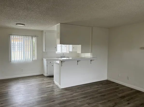 3100 E 7th St #9, Long Beach, CA 90804