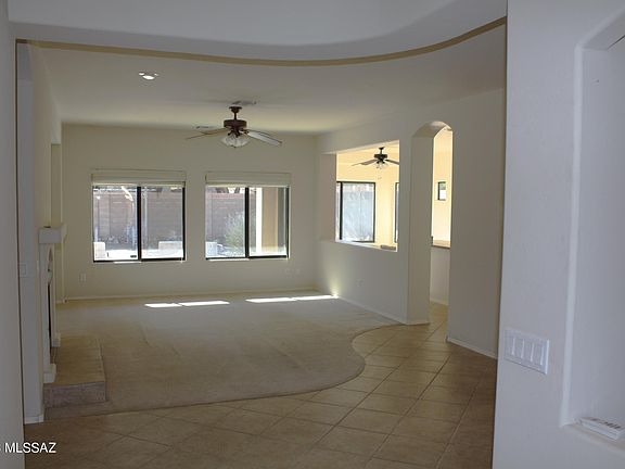 3rd image of 40 E Placita Vista Alegre