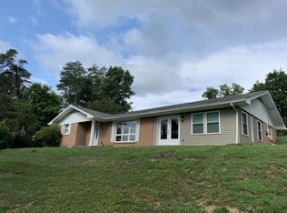 221 Cemetery Ln, Bluff City, TN 37618