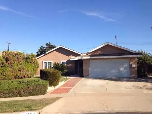 24102 La Rosa Dr, Lake Forest, CA 92630