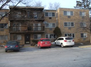 710 W Dempster St #FG3, Mount Prospect, IL 60056