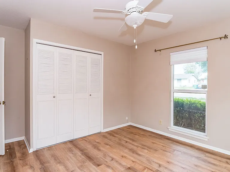 4146 Longvale Dr — Photo 18