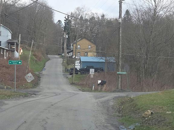 4th image of 2008 Number 4 Rd