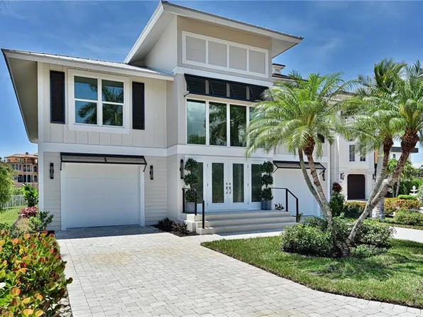 219 Bayfront DR, BONITA SPRINGS, FL 34134