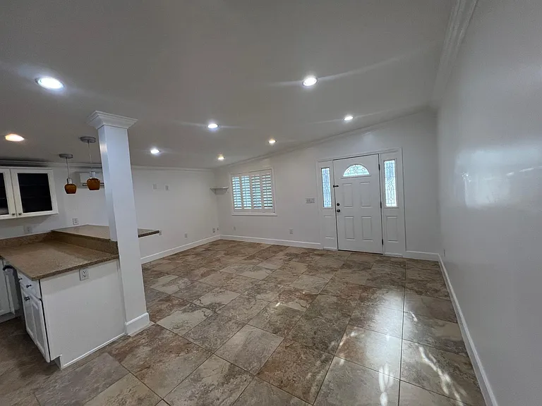 15304 Mansel Ave — Photo 33
