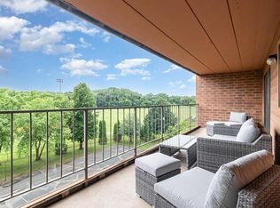 3320 Louisiana Ave S APT 410, Saint Louis Park, MN 55426