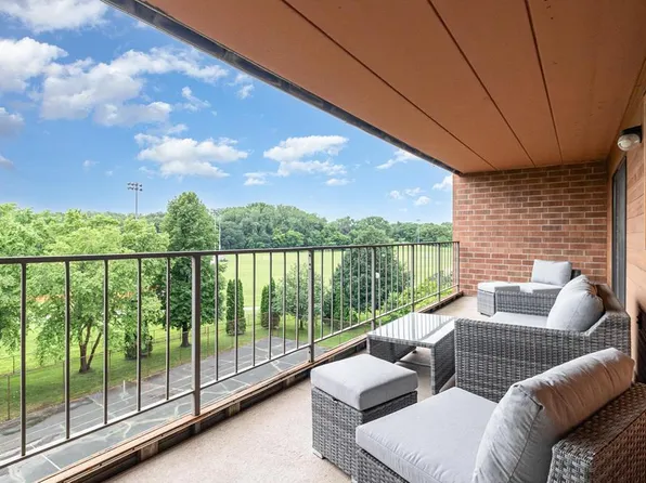 3320 Louisiana Ave S APT 410, Saint Louis Park, MN 55426