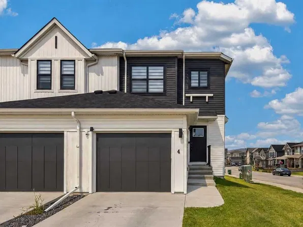 4 N Heritage Ln, Cochrane, AB T4C 3A6