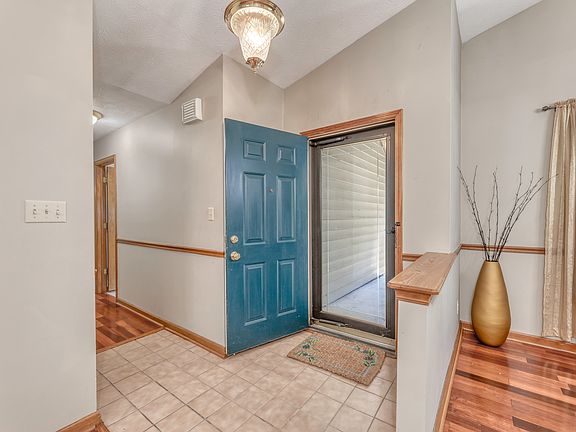 5th image of 2346 Calaveras Way