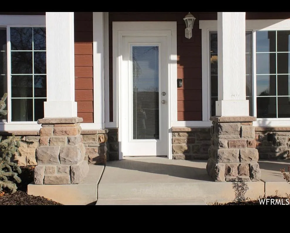 788 N Fairfield Rd — Photo 2