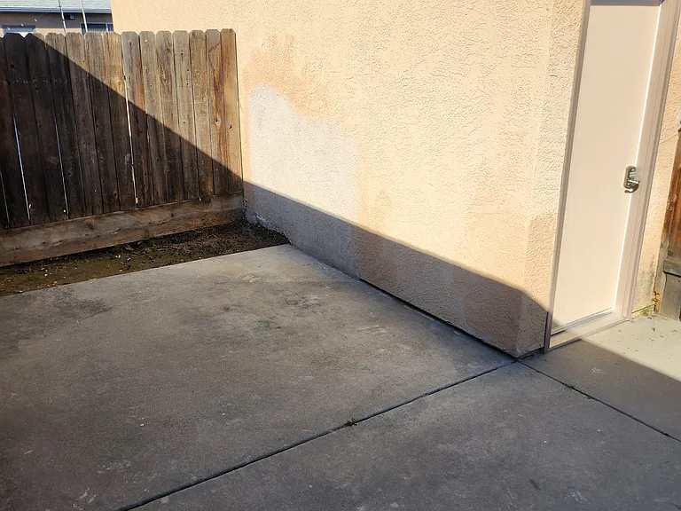 2309 N 10th Ave — Photo 14