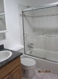 4th image of 4047 Ezie St