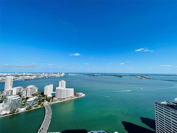 2nd image of 950 Brickell Bay Dr APT 5210