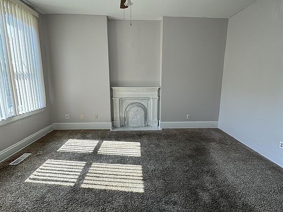3rd image of 2275-2277 Vine St #2275