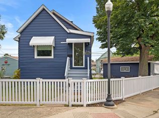 930 Myrtle Ave, Whiting, IN 46394