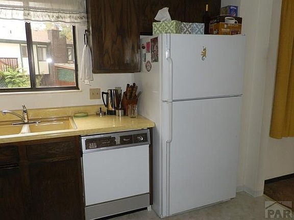 5th image of 6 Dover Ln