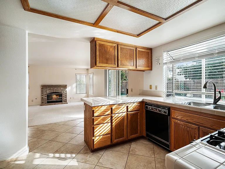 2631 Alne Dr — Photo 7