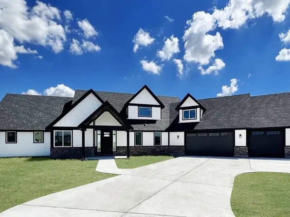 2050 Constitution Ct, Nevada, TX 75173