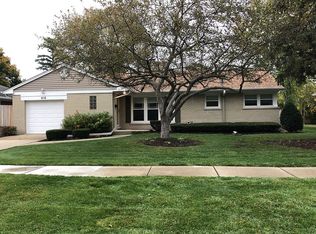 815 S Highland Ave, Arlington Heights, IL 60005