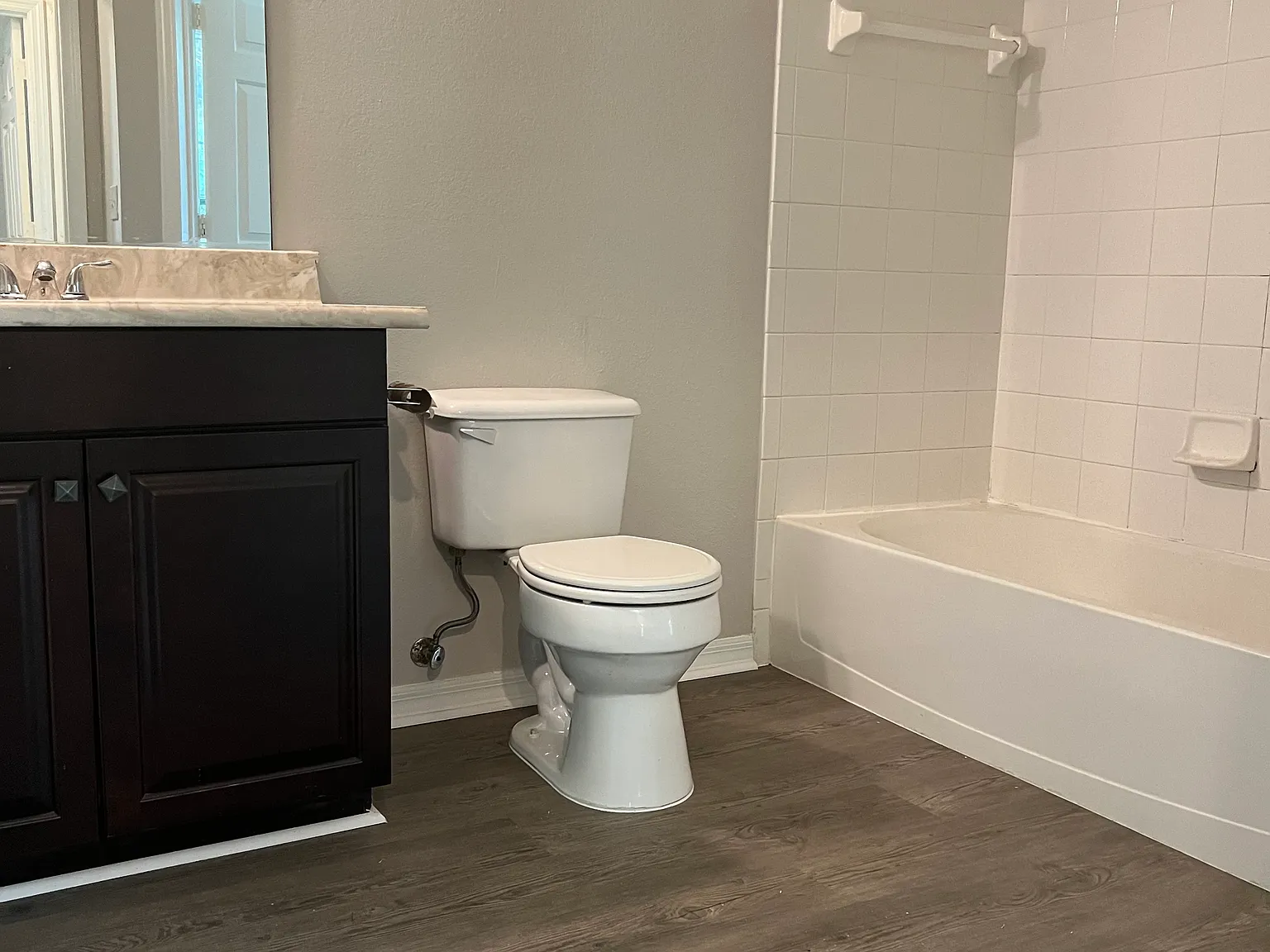 2 bed, 960 sqft, $1,500 — Photo 4