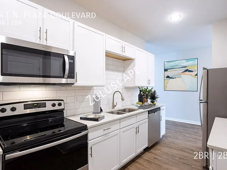 941 N Plaza Dr — Photo 2