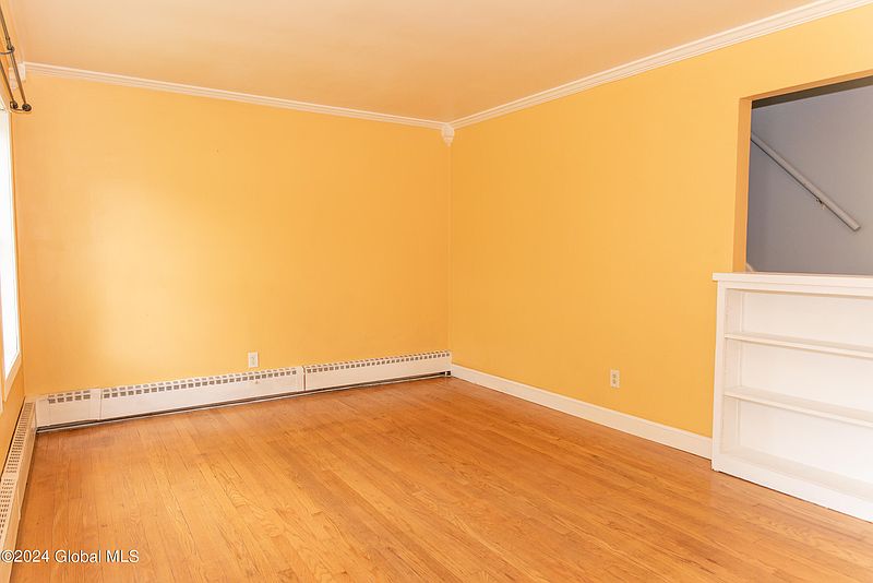 5th image of 7 Ruby Boulevard