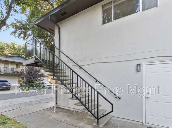 2911 Austin St APT 4