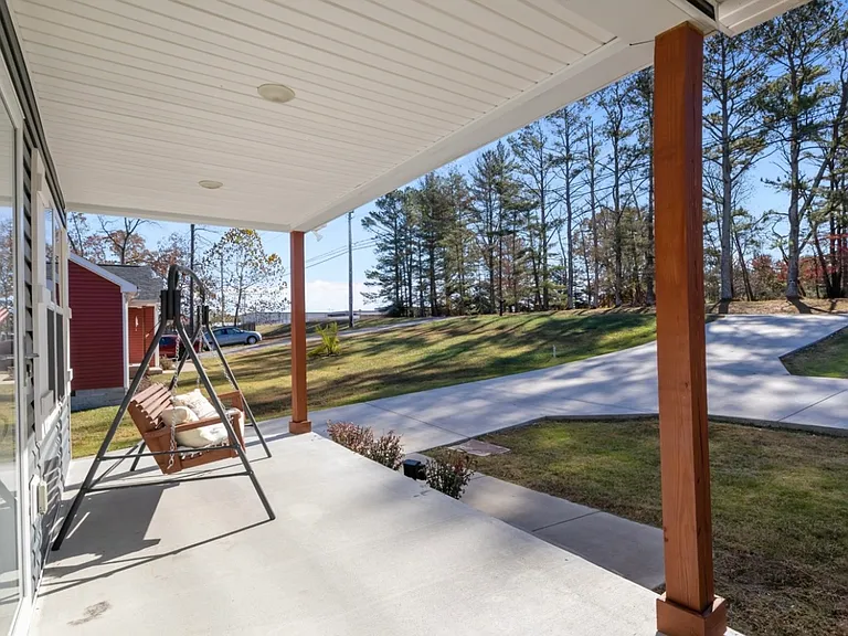 10560 Church Rd — Photo 2
