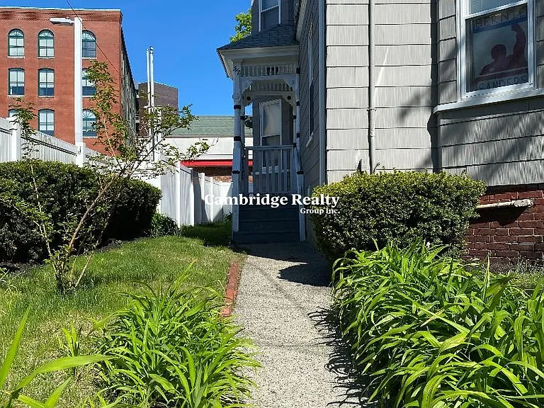 5-7 Blake St #4T — Photo 18
