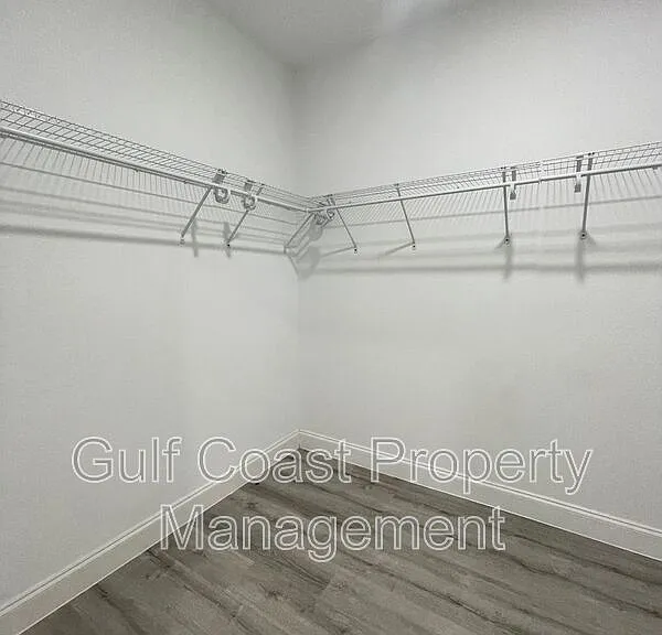 1924 Marlay Ave — Photo 15