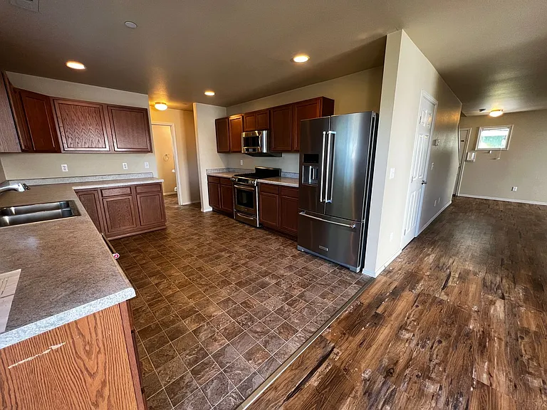 1391 Foreman Rd — Photo 9
