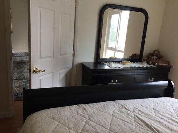 5th image of 500 N Jackson St #106