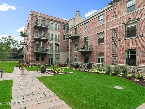 5th image of 156 N Oak Park Ave APT 3H