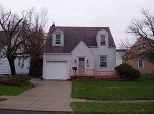 1 Campwood Ct, Cheektowaga, NY 14215