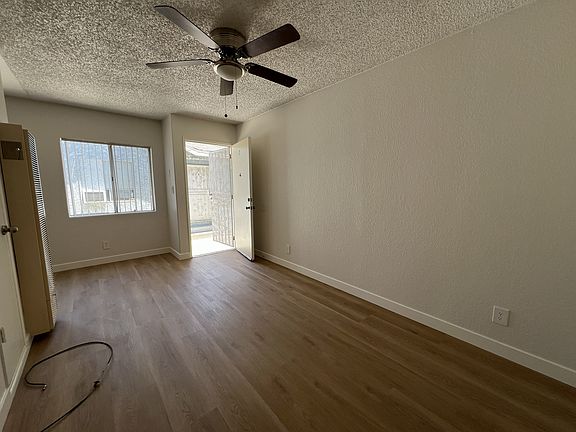 4th image of 637 McDonnell Ave #637B