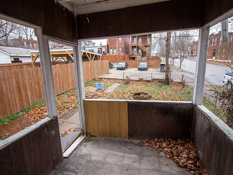 3260 Michigan Ave — Photo 11