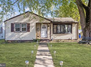 27 Birch Rd, Clementon, NJ 08021