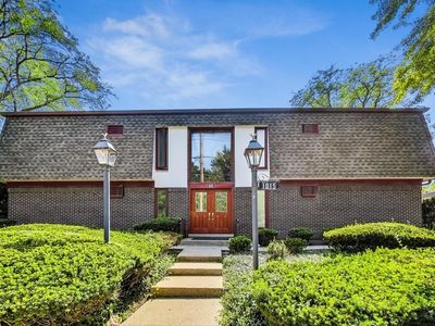 1015 Deerfield Rd APT 135, Deerfield, IL, 60015